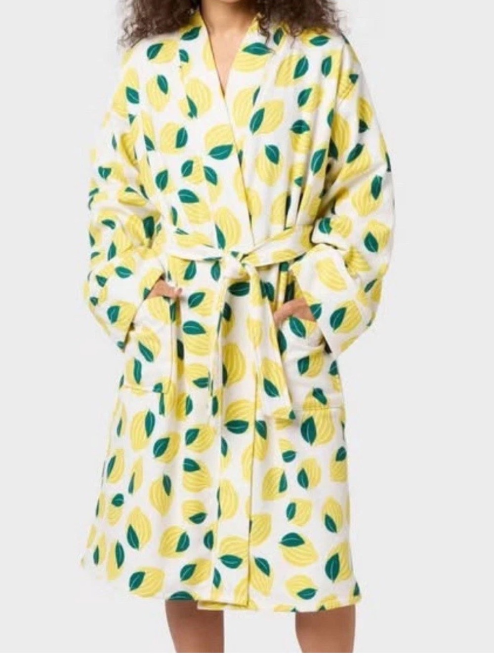 Room essentials NWT S/M Lemon Print Cotton white yellow BEAUTIFUL Robe